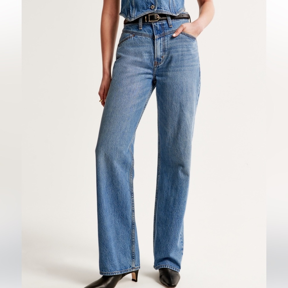 Abercrombie Curve love High Rise lose jeans 26/2